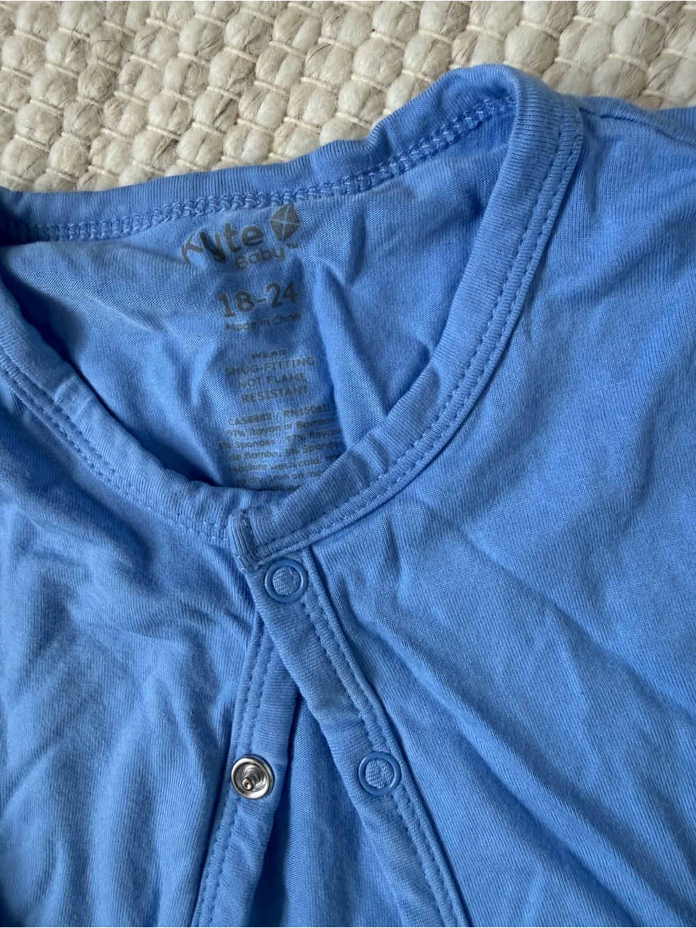 Kyte Baby Blue Women's Snap-Front Long Sleeve Top - Picture 2 of 2